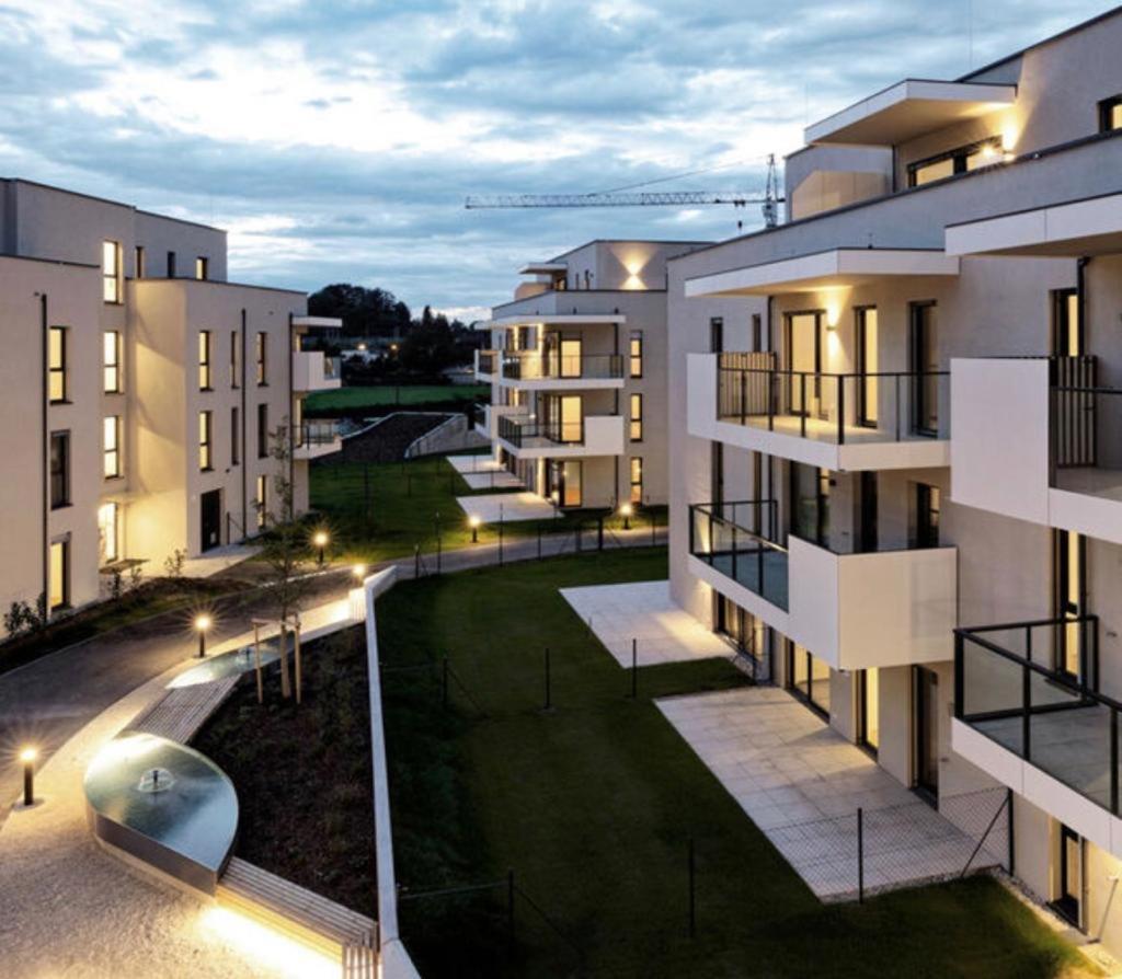 Nikolas Linz Exterior foto